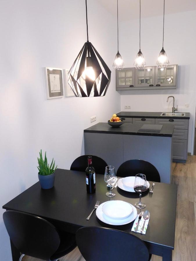 Max, Ruhige Sonnige Wohnung In Praternahe Vienna Exterior photo