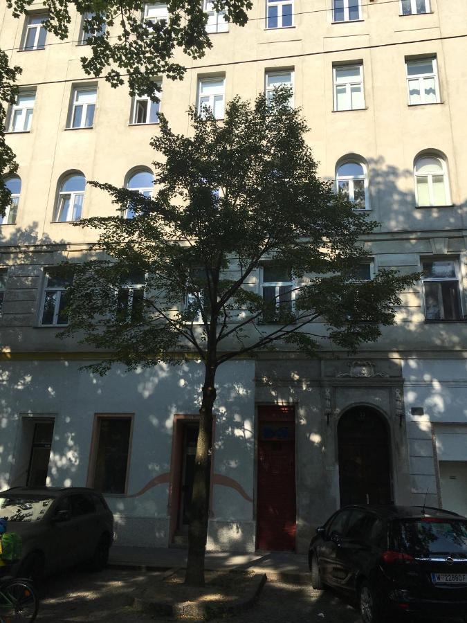 Max, Ruhige Sonnige Wohnung In Praternahe Vienna Exterior photo