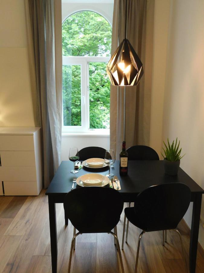 Max, Ruhige Sonnige Wohnung In Praternahe Vienna Exterior photo